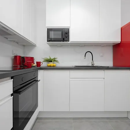 아파트 Modern In With Garden And Parking By Renters *