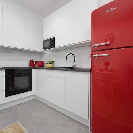 Apartment Modern In With Garden And Parking By Renters *