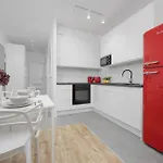 Апартаменты Modern In With Garden And Parking By Renters