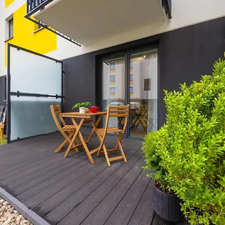 Modern In With Garden And Parking By Renters Апартаменты Варшава